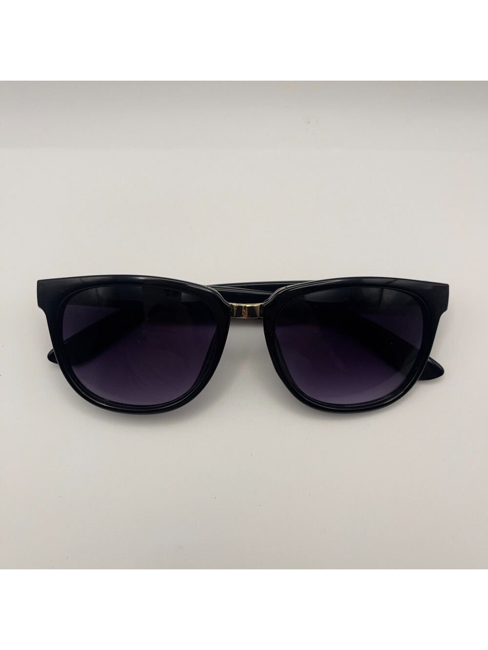 A.J. Morgan Women's Sunglasses 53634 Chic